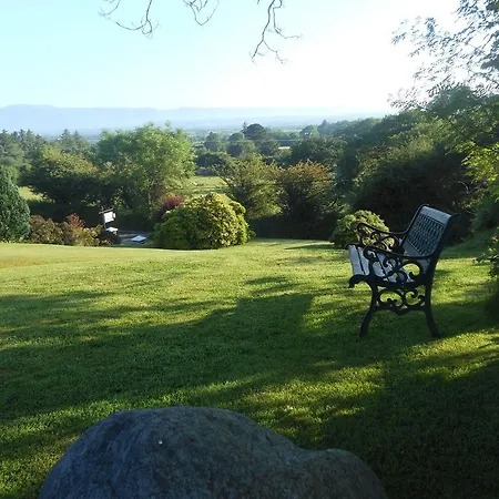 Bed & Breakfast Kingdom View B&B