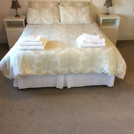 Bed & Breakfast Kingdom View B&B